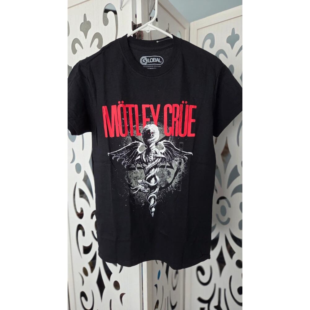 Motley Crue Winged Skull Snake Graphic Band Tee Black NWT Mens Small